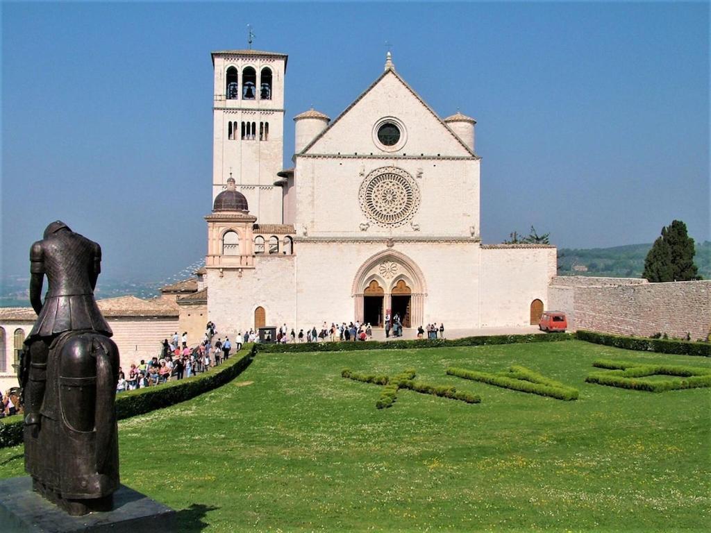 Belvilla By Oyo Valle Di Assisi Bilo Tordandrea Exterior photo