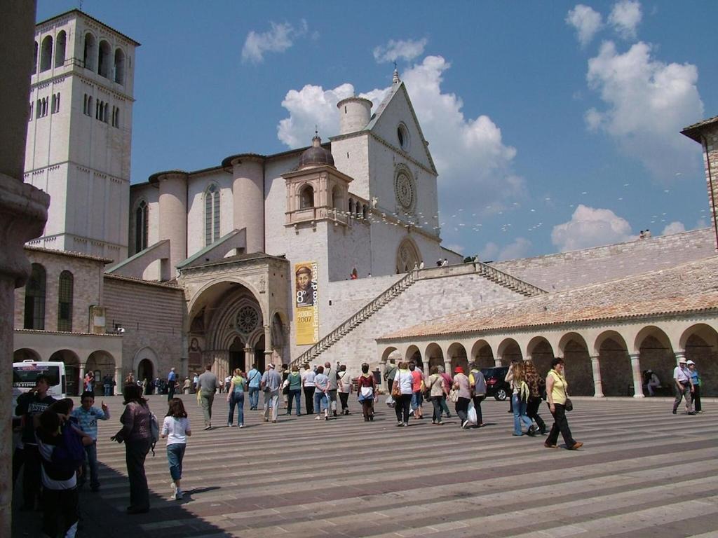 Belvilla By Oyo Valle Di Assisi Bilo Tordandrea Exterior photo